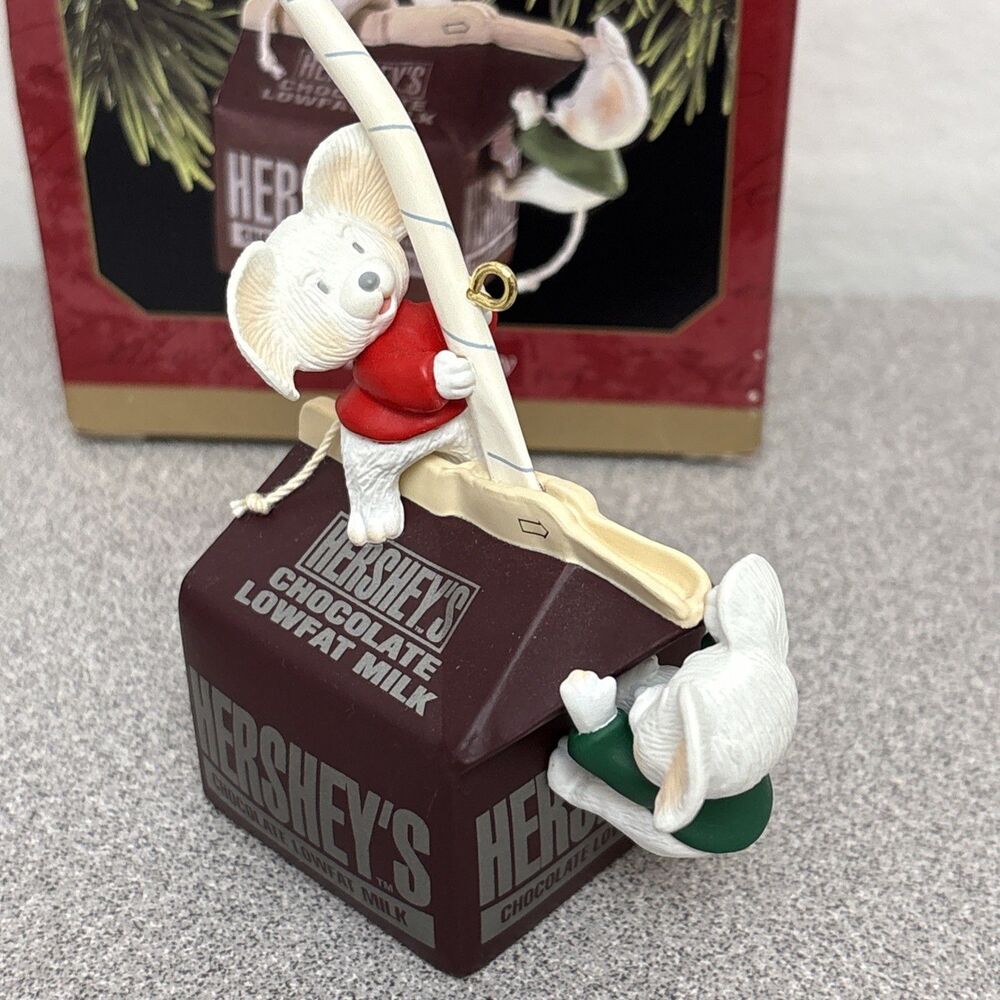 Hallmark‎ Keepsake Sweet Discovery Hershey’s Chocolate Milk Mouse Ornament 1997 - Picture 2 of 5